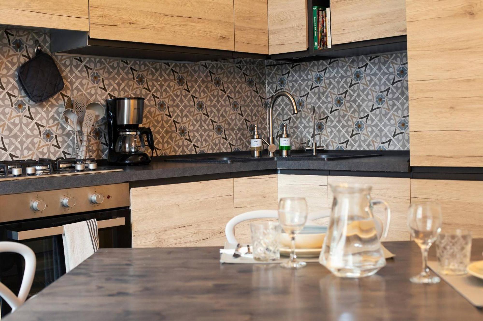 Patty S Home Genoa Bagian luar foto